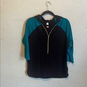 No Boundaries Black and Blue Raglan 3/4 Sleeve Hoodie